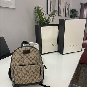 GUCCI GG Supreme Small Backpack
